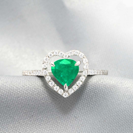 18K White Gold Emerald Heart & Diamond Ring