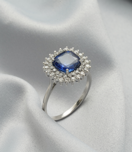 Blue Sapphire &amp; Diamond Halo Ring – 18K White Gold