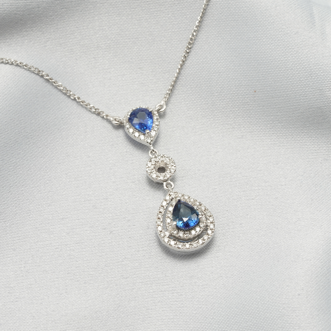 Ocean Tears – 18K White Gold Blue Sapphire & Diamond Necklace
