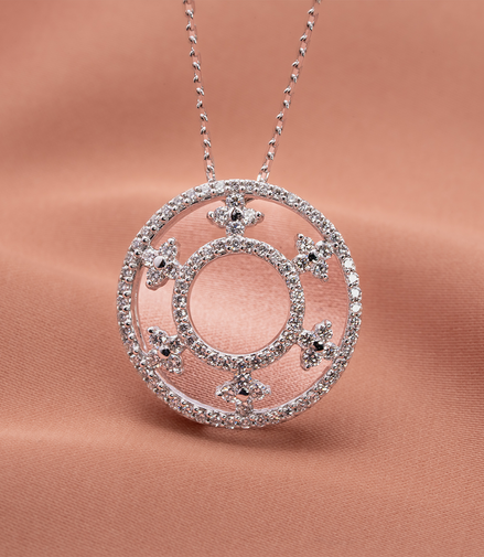 18K White Gold Diamond Circle Necklace