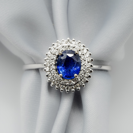Where Classic Diamonds Meet the Mesmerizing Blue Sapphire – 18K White Gold Ring