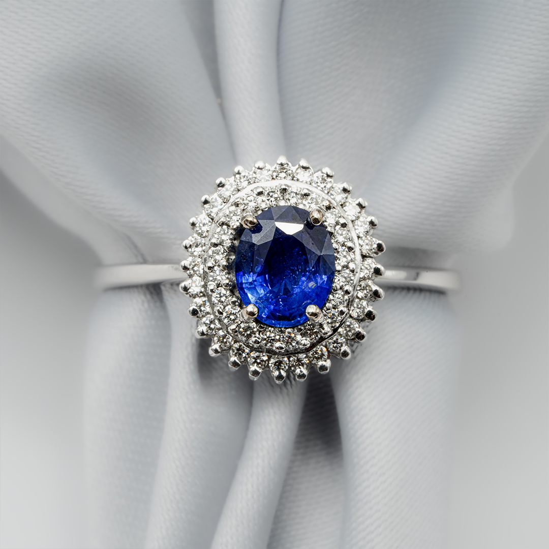 Where Classic Diamonds Meet the Mesmerizing Blue Sapphire – 18K White Gold Ring