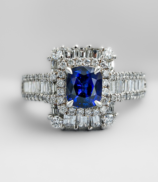 Blue Radiance – 18K White Gold Cushion Ring with Blue Sapphire &amp; Diamonds