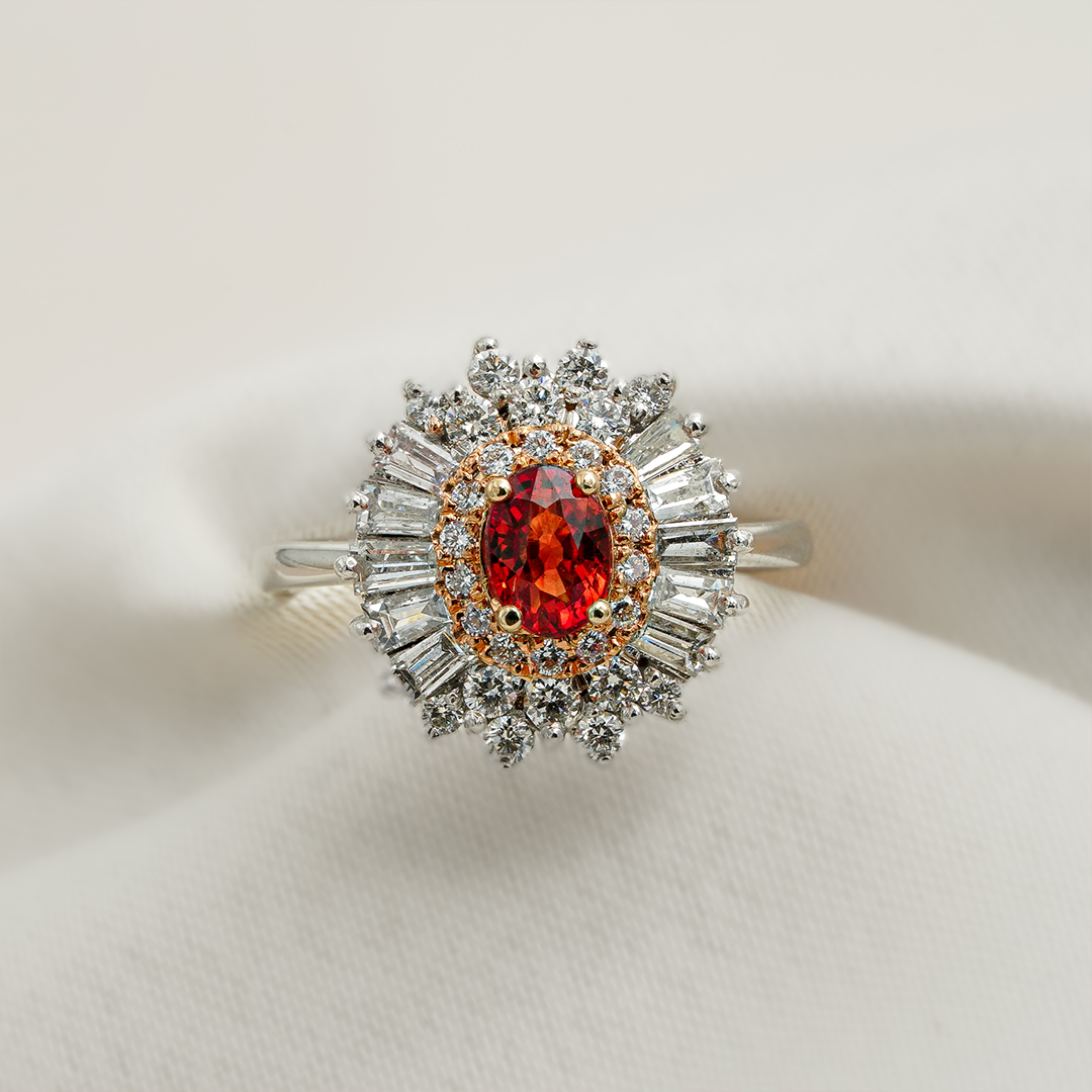 A Fiery Statement – 18K White Gold Ring with Rare Orange Sapphire &amp; Diamonds