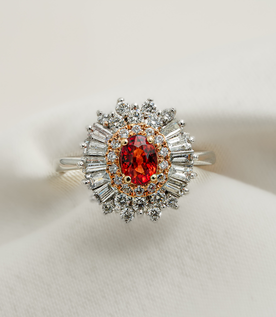 A Fiery Statement – 18K White Gold Ring with Rare Orange Sapphire &amp; Diamonds