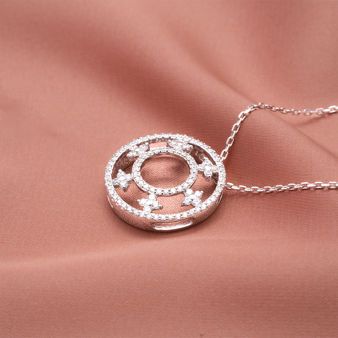 18K White Gold Diamond Circle Necklace