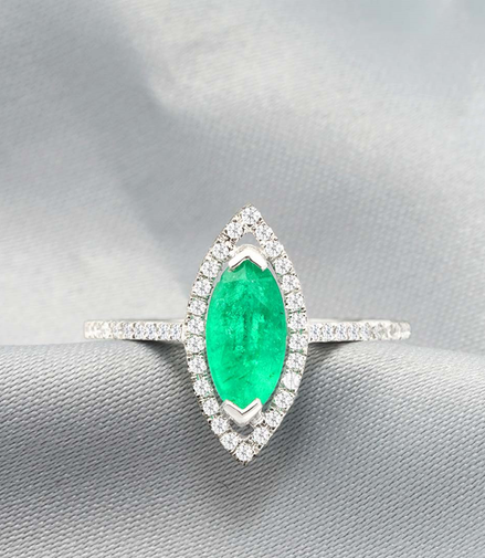 18K White Gold Emerald Marquis Ring with Diamonds