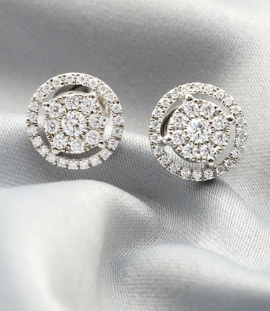 Moonlit Brilliance – 18K White Gold VVS1 Diamond Earrings