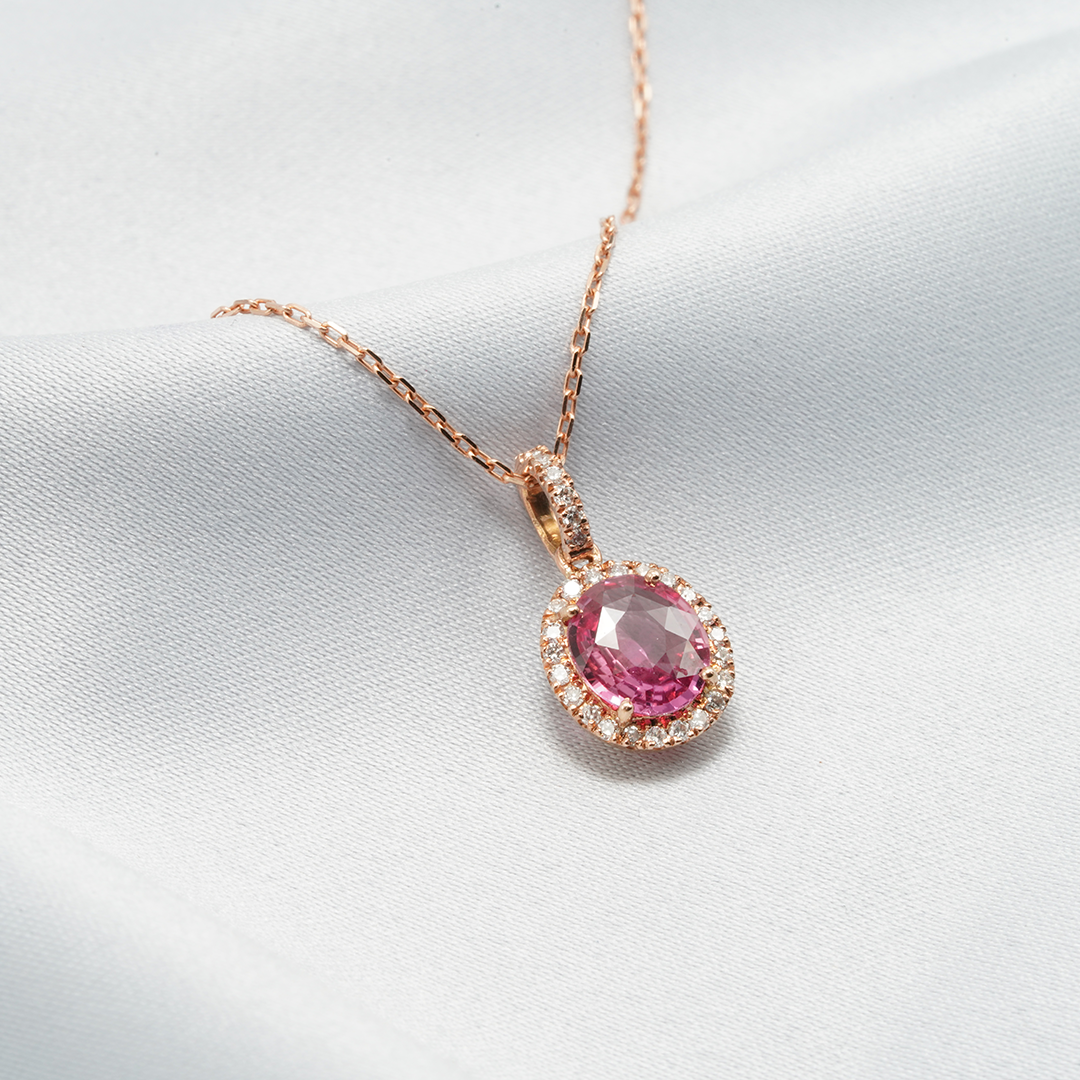 Exquisite Padparadscha Sapphire & Diamond Pendant – 18K Rose Gold
